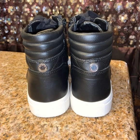 Steve Madden Sneakers Shoes Size 6 - Picture 3 of 6